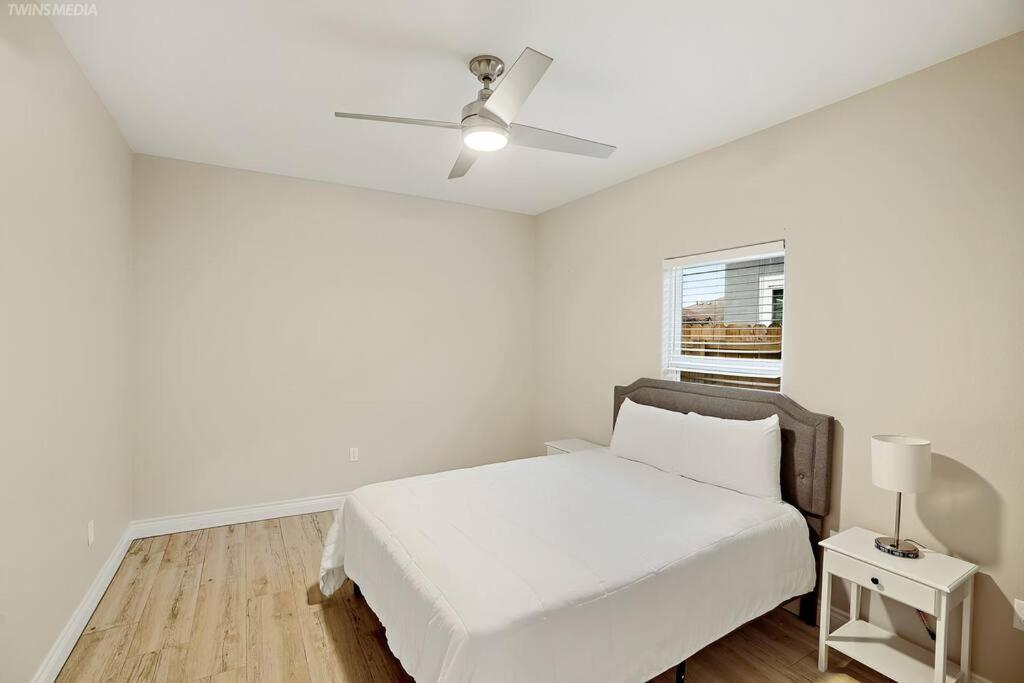 Luxurious Coastal Retreat Brand New 4Br Home With Fast Wifi, 15 Min To Beach! Corpus Christi Exterior foto